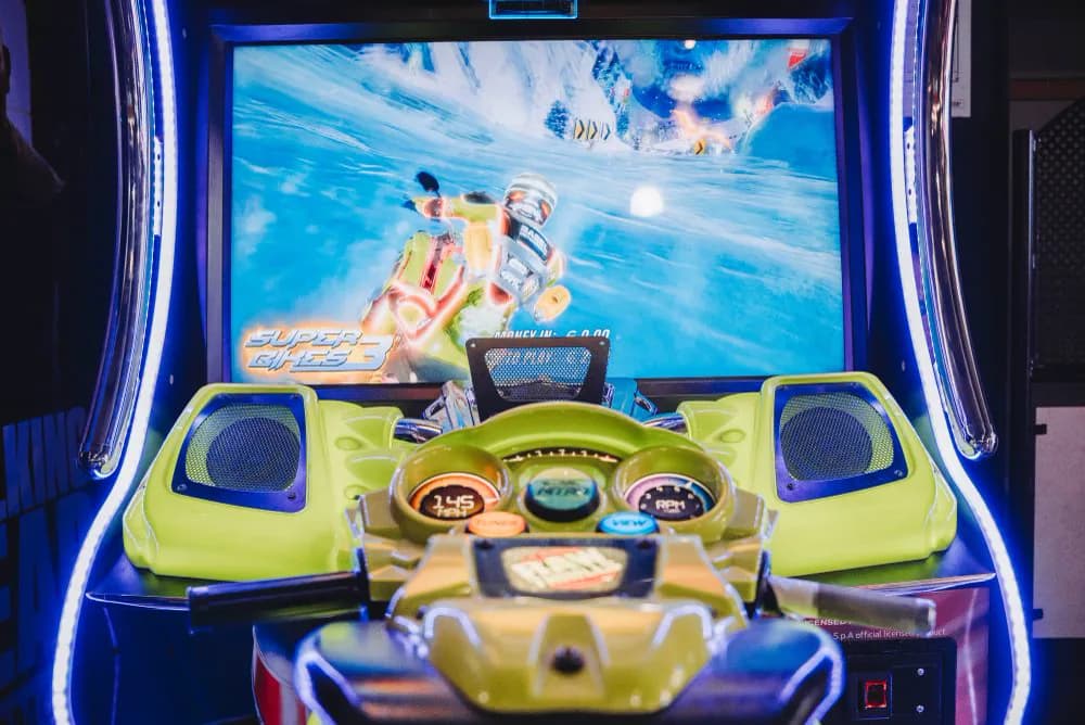 Billards & jeux d'arcade chez Xtreme Bowling